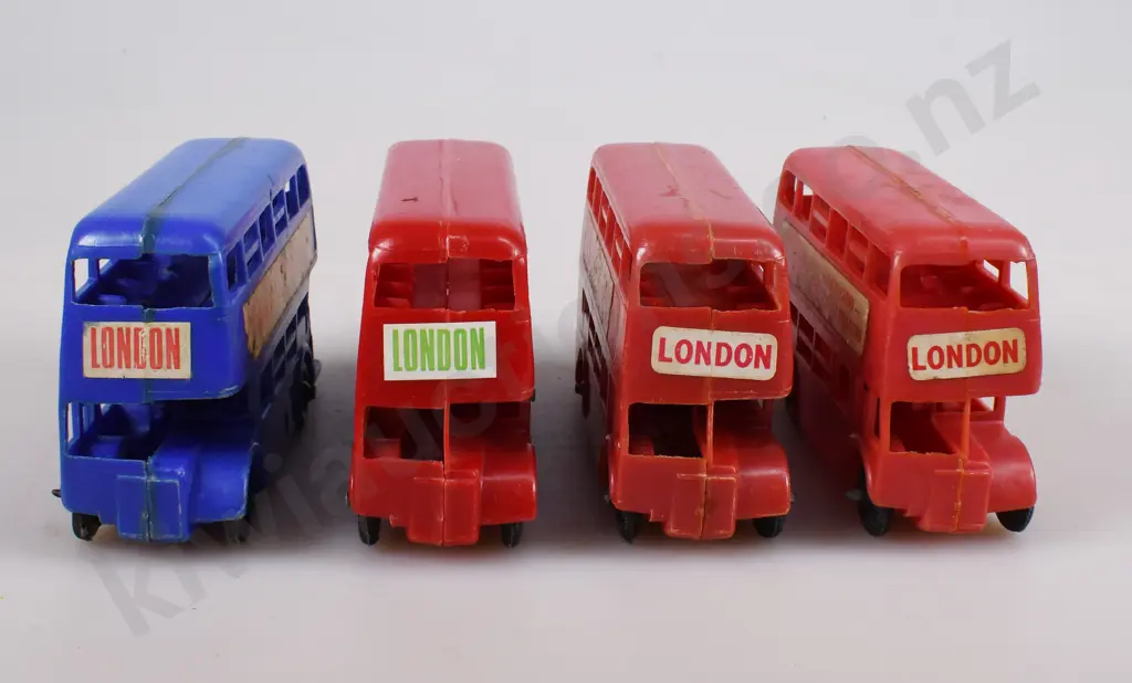 DIBRO NEW ZEALAND MADE DOUBLE DECKER BUSES Image 1++