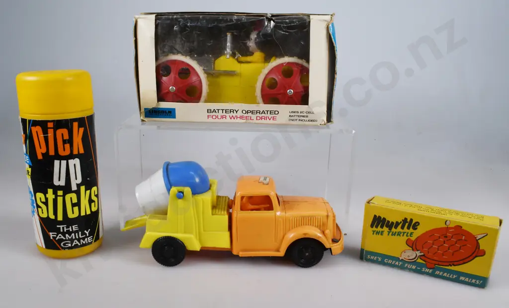 ASSORTED NEW ZEALAND TOYS Image 1++