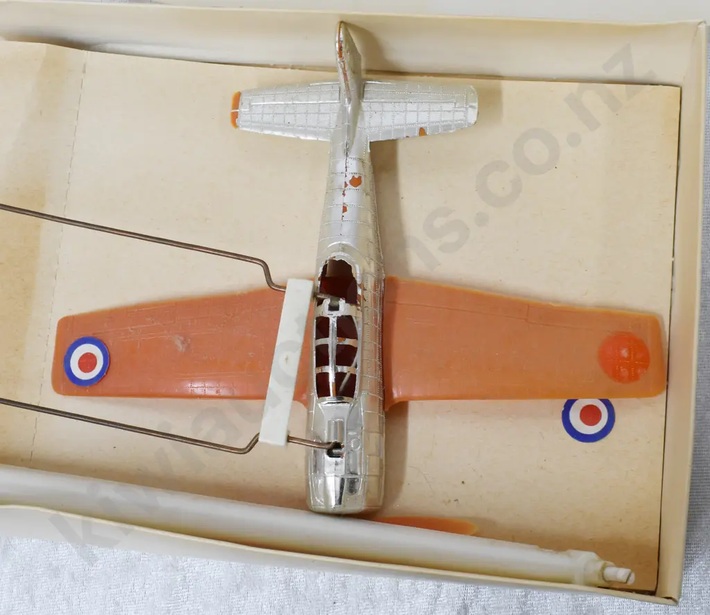 ASSORTED LINCOLN INTERNATIONAL TOYS Image 1++