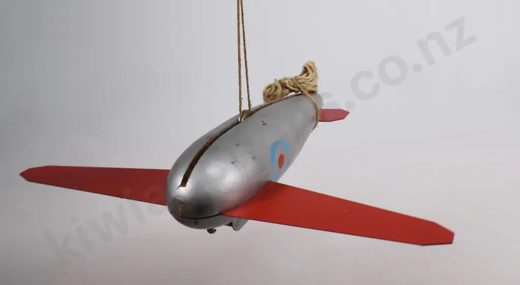 ABINGDONS NEW ZEALAND BOMBING ATTACK GAME Image 1++