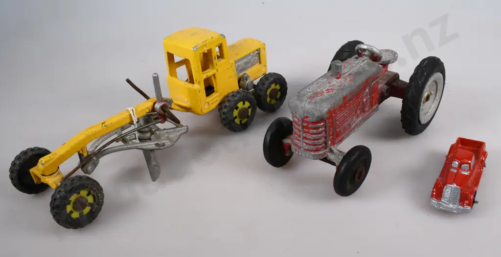 FUN HO & MACKENZIE BANNISTER VEHICLES Image 1++