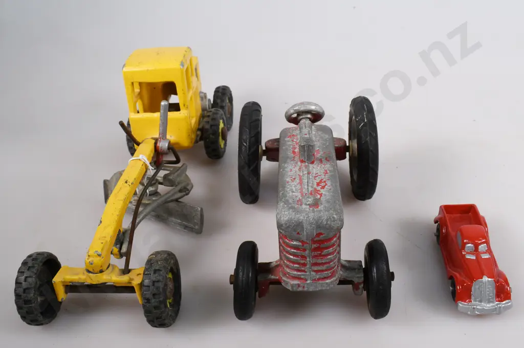 FUN HO & MACKENZIE BANNISTER VEHICLES Image 1++
