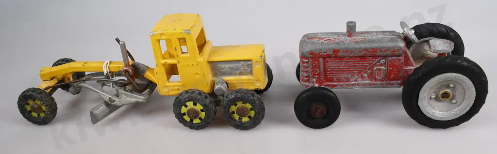 FUN HO & MACKENZIE BANNISTER VEHICLES Image 1++