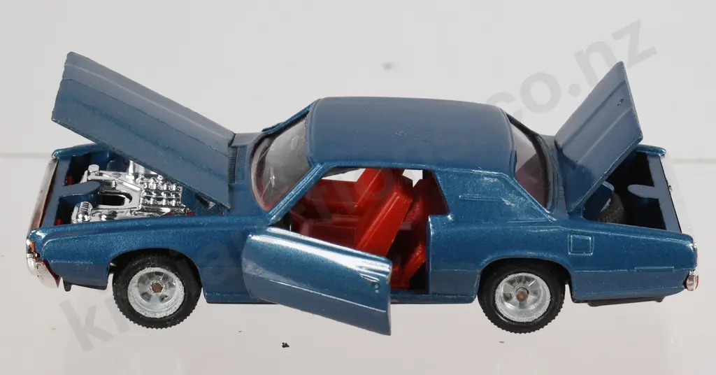 INTER-CARS BOXED MODEL FORD THUNDERBIRD Image 1++