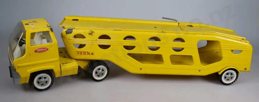 TONKA PRESSED STEEL CAR CARRIER Image 1++