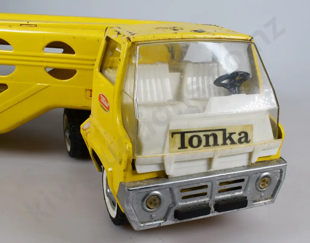 TONKA PRESSED STEEL CAR CARRIER Image 1++