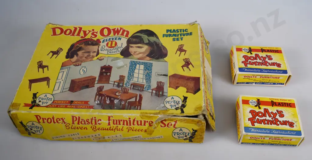 PROTEX PLASTIC DOLLS FURNITURE Image 1++