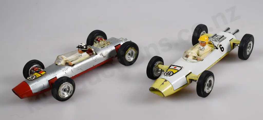 TRI-ANG MINI HIGHWAY RACING CARS Image 1++