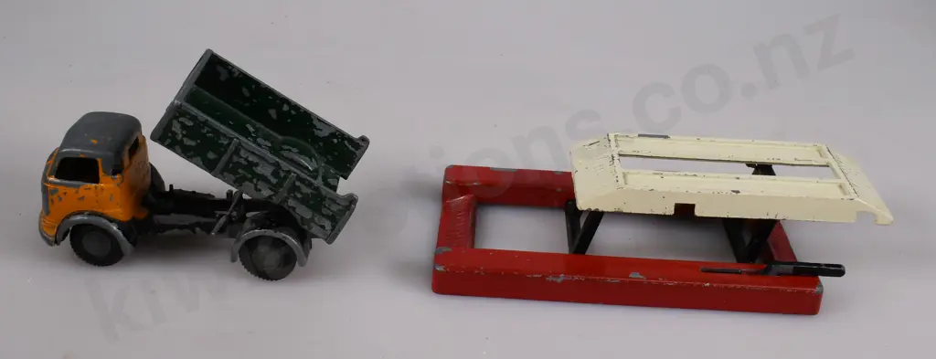 ASSORTED MICRO MODEL VEHICLES Image 1++