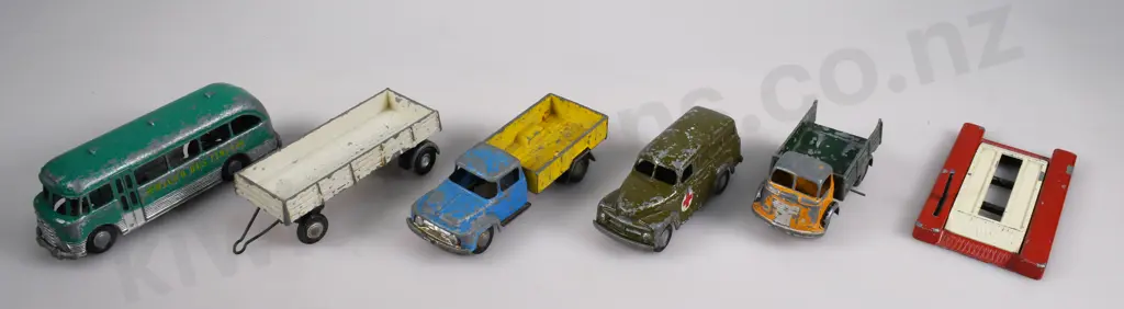 ASSORTED MICRO MODEL VEHICLES Image 1++