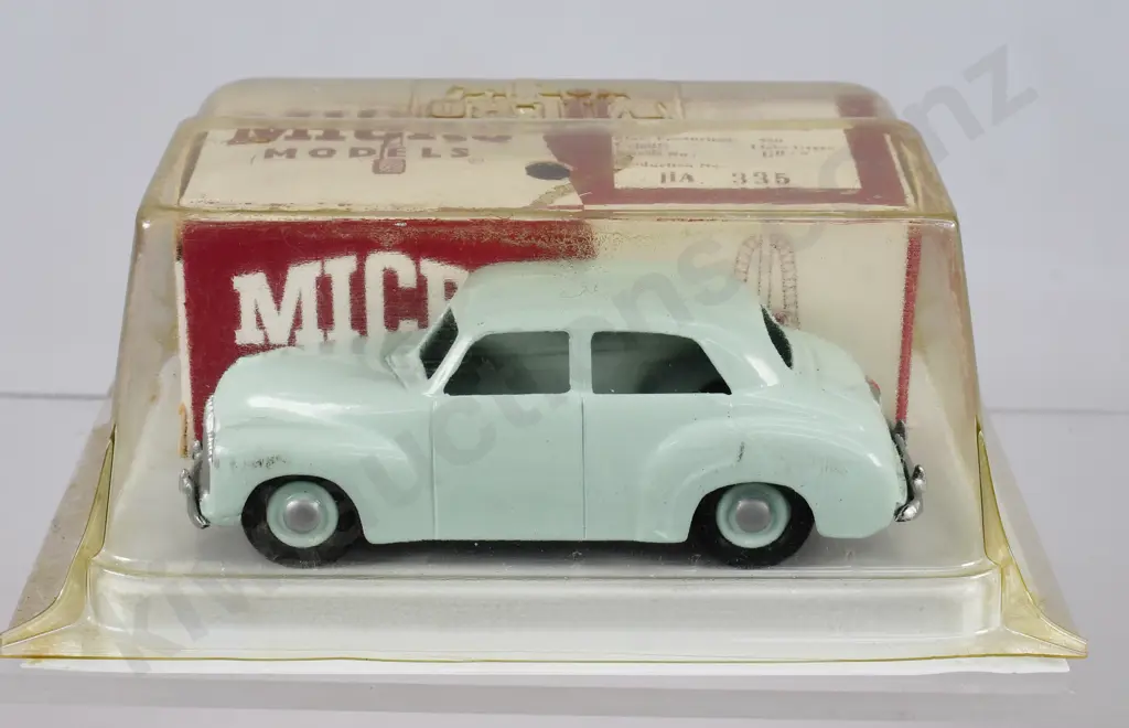 MICRO MODEL HOLDEN FX SEDAN Image 1++