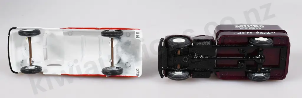 MICRO MODEL MOBIL PETROL BOWSER, INTERNATIONAL DELIVERY TRUCK Image 1++