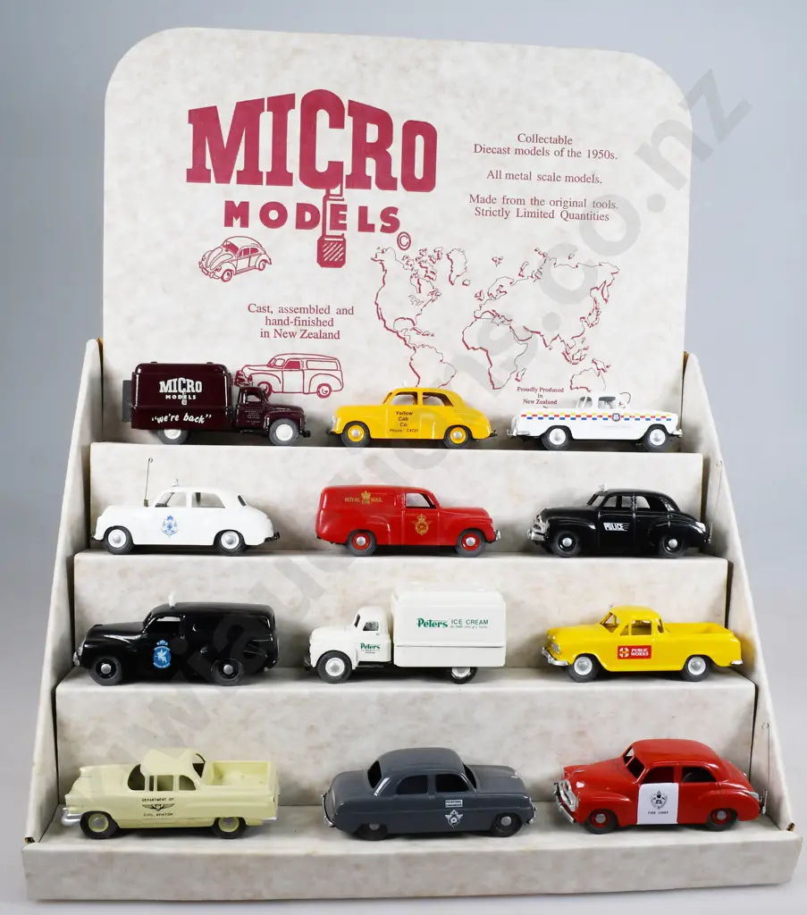 MICRO MODEL SHOP COUNTER DISPLAY Image 1++