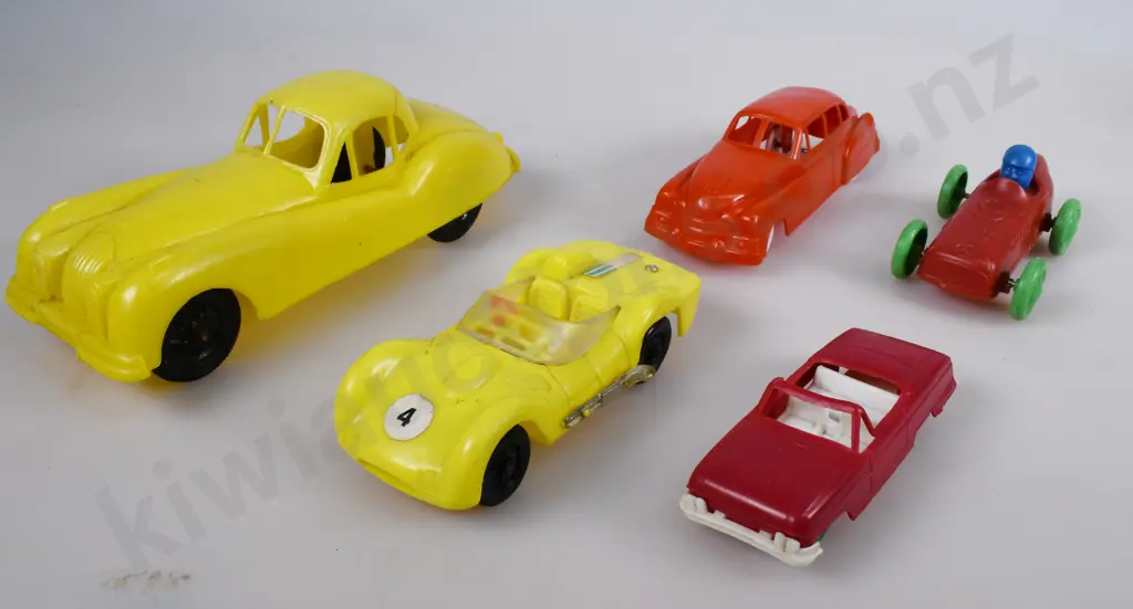PLASTIC TOY VEHICLES Image 1++
