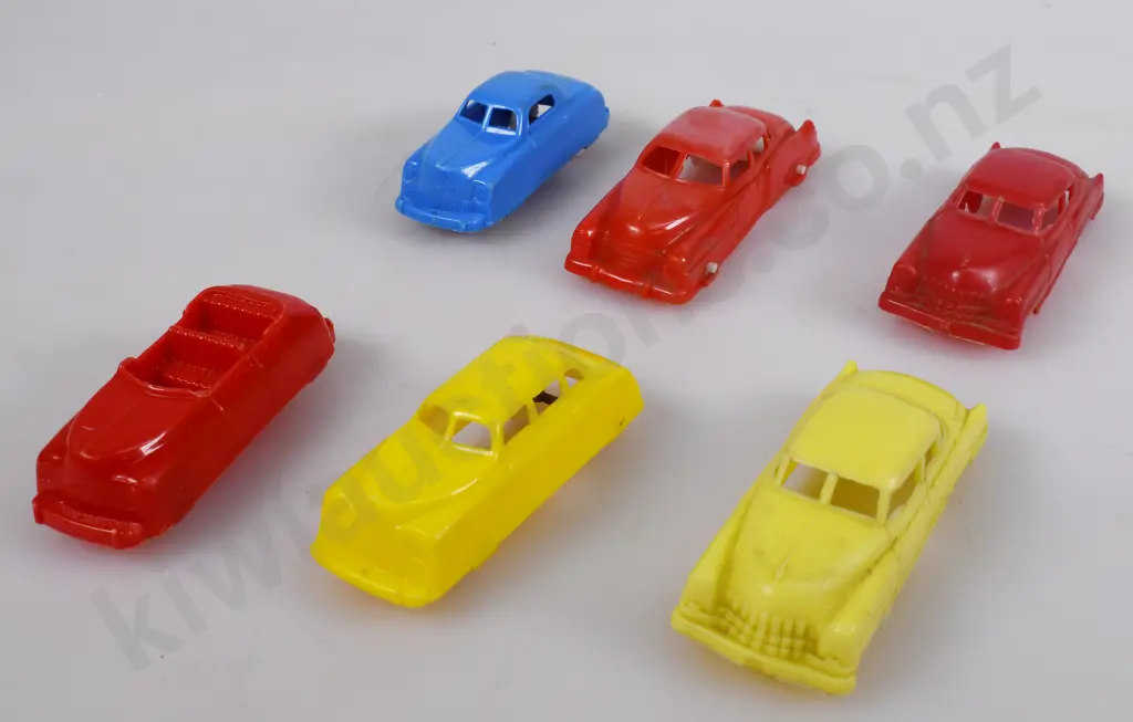 PLASTIC TOY VEHICLES Image 1++
