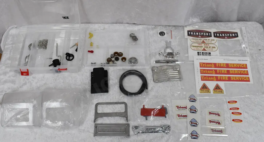 TRI-ANG, TONKA SPARE PARTS & DECALS Image 1++
