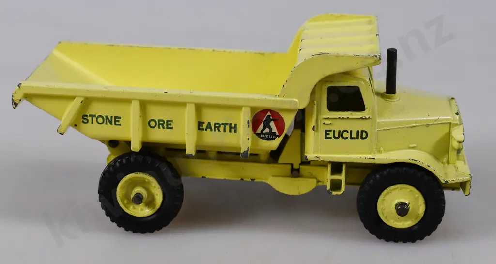 DINKY EUCLID REAR DUMP TRUCK, BOXED Image 1++