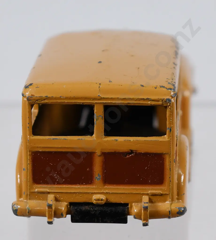 DINKY TOYS PLYMOUTH WOODY ESTATE Image 1++