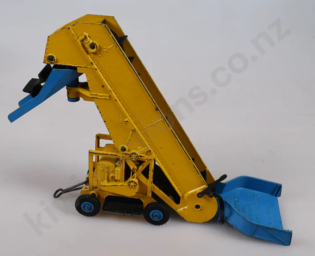DINKY SUPERTOYS ELEVATOR LOADER Image 1++