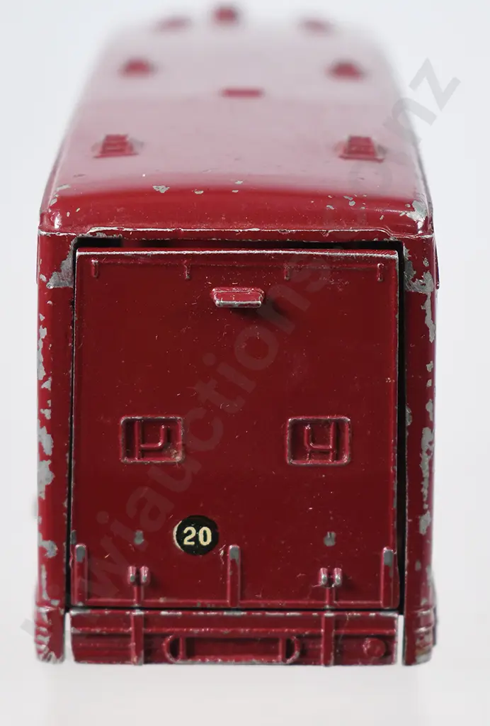 DINKY SUPERTOYS HORSE BOX Image 1++