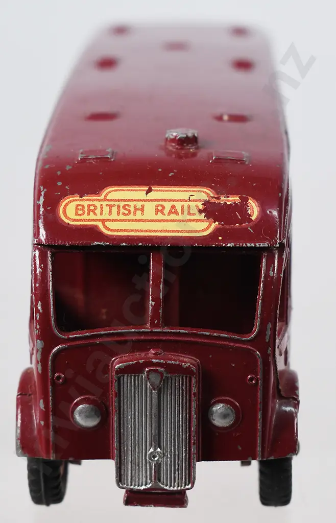 DINKY SUPERTOYS HORSE BOX Image 1++