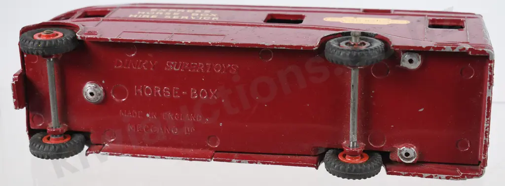 DINKY SUPERTOYS HORSE BOX Image 1++