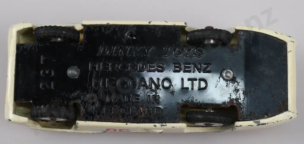 DINKY MERCEDES BENZ RACER Image 1++
