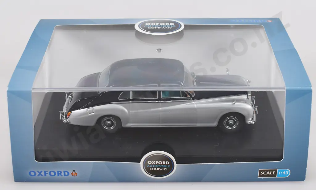 OXFORD BOXED ROLLS ROYCE PHANTOM V Image 1++
