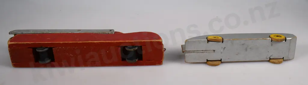 WOODEN PAINTED PULL ALONG TOYS Image 1++
