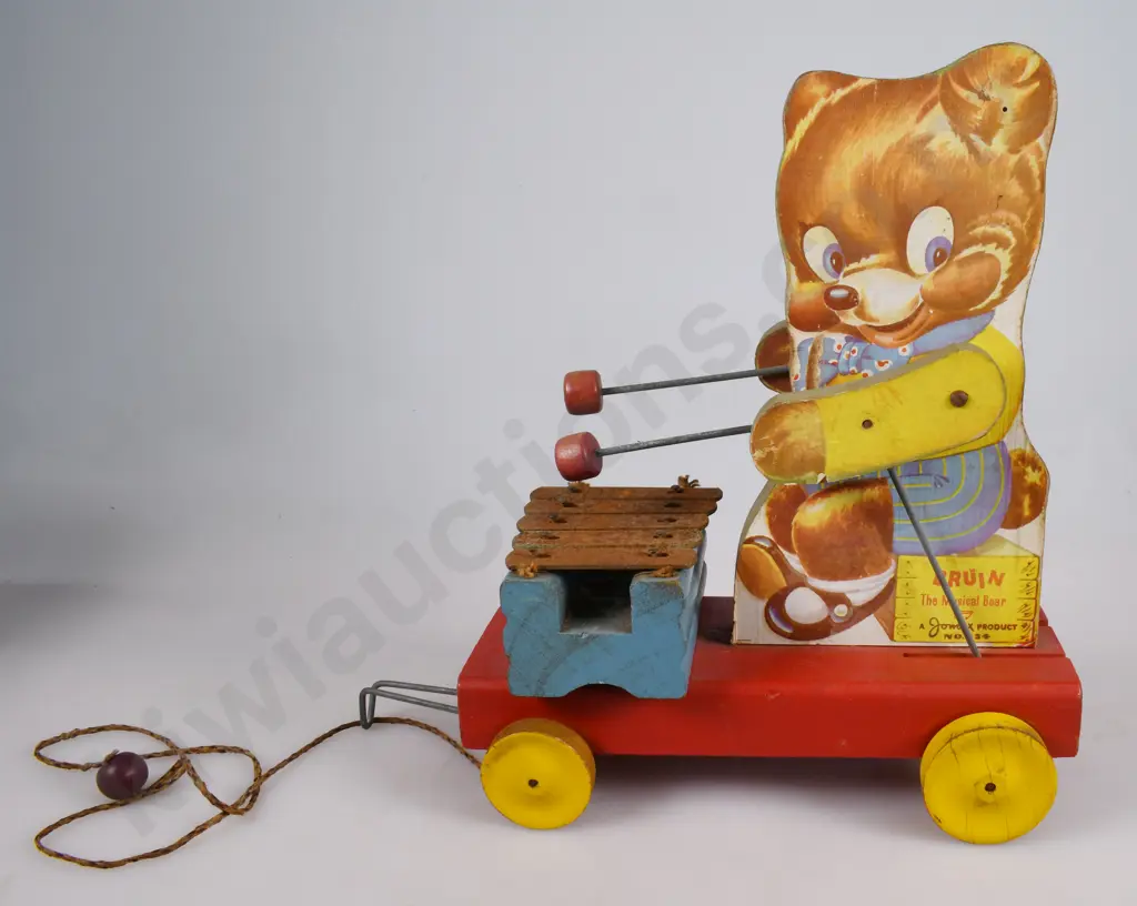 WOODEN PULL-ALONG TOYS. Image 1++