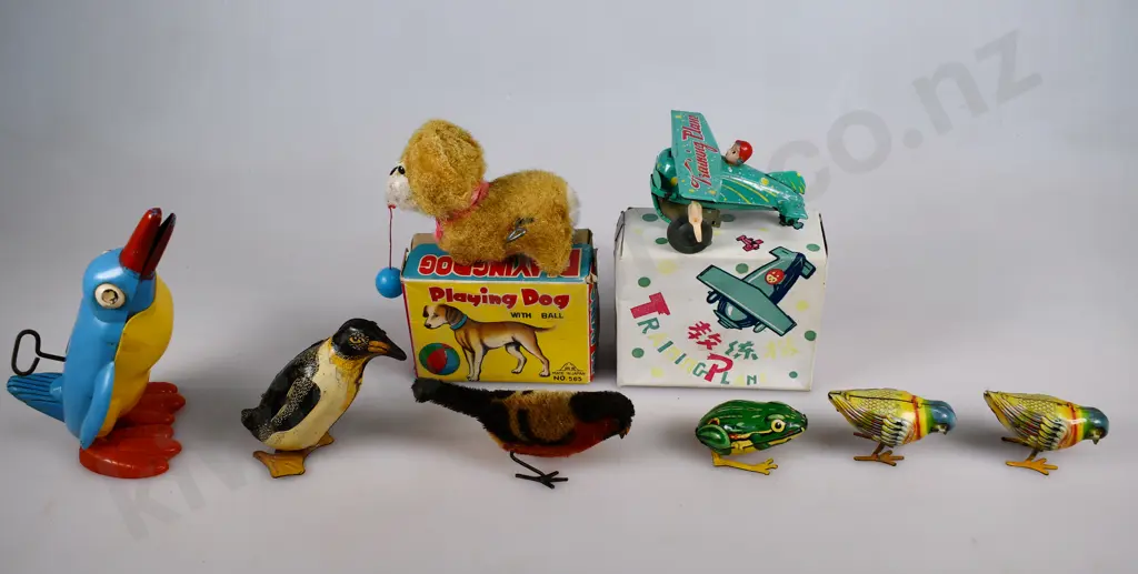 ASSORTED CLOCKWORK TOYS Image 1++