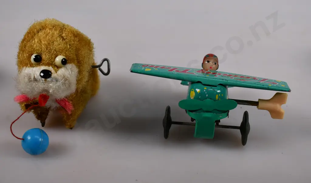 ASSORTED CLOCKWORK TOYS Image 1++