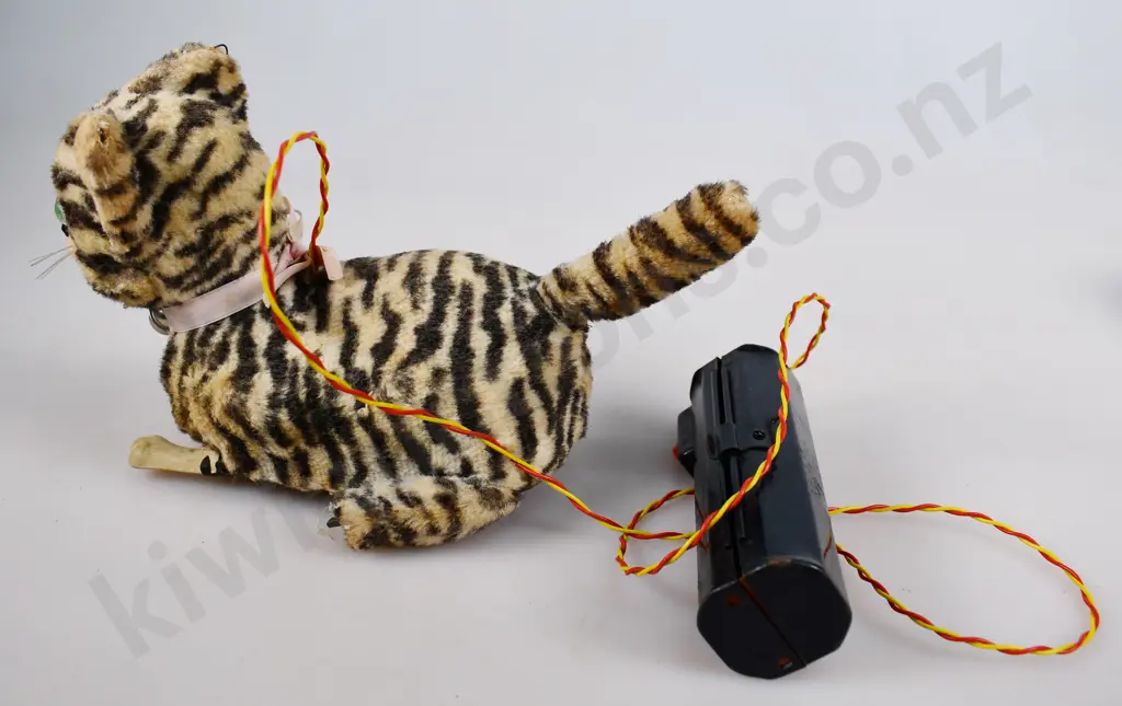 MIXTURE OF ASSORTED TOYS Image 1++