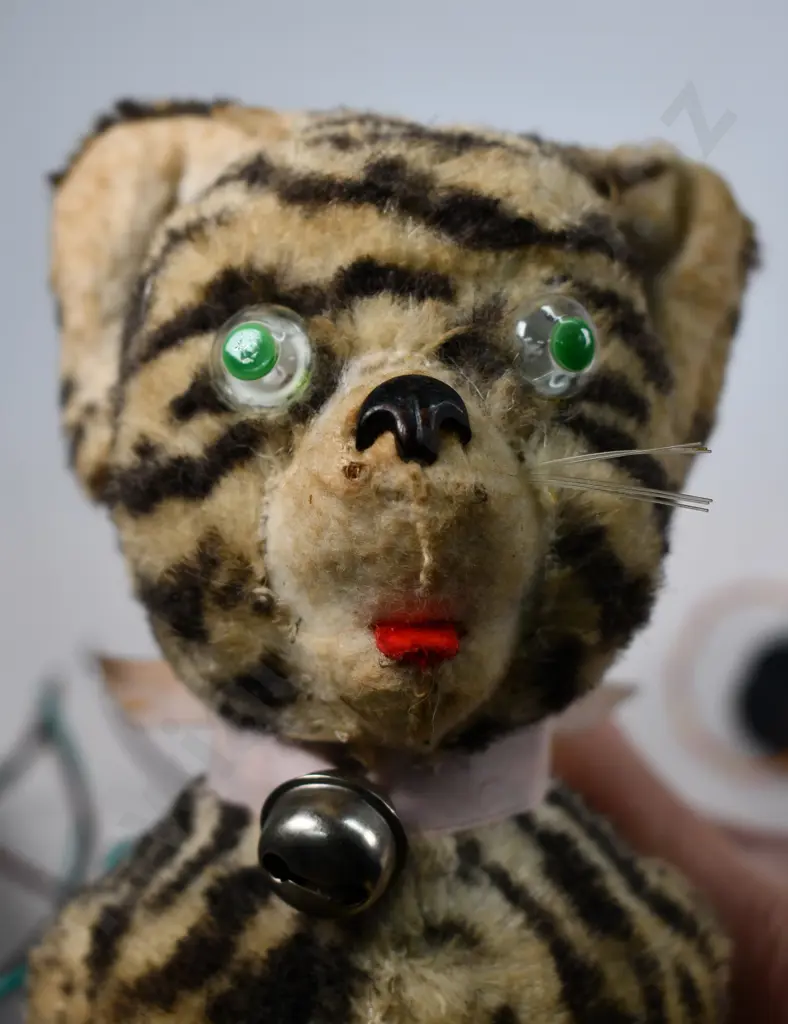 MIXTURE OF ASSORTED TOYS Image 1++