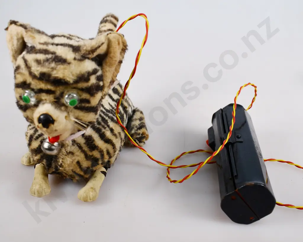 MIXTURE OF ASSORTED TOYS Image 1++
