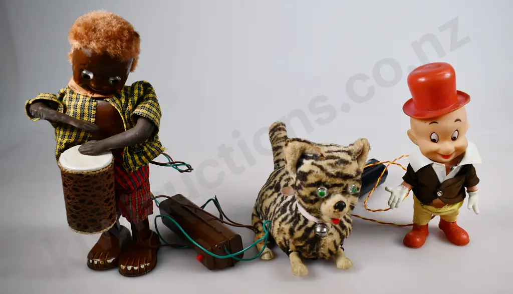 MIXTURE OF ASSORTED TOYS Image 1++