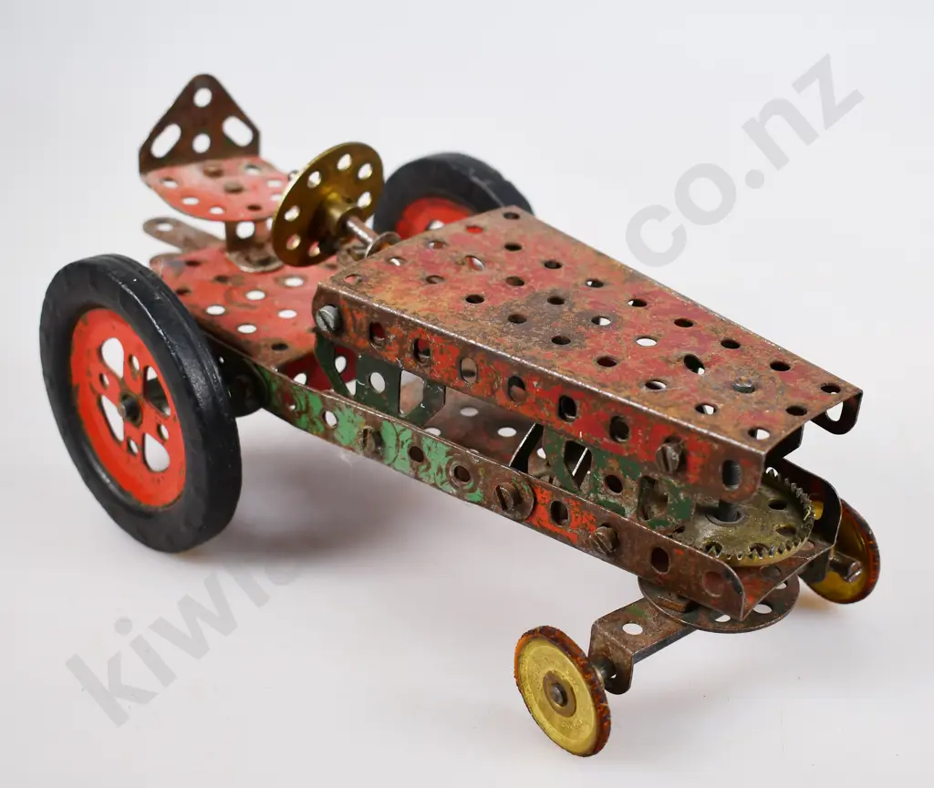 MIXTURE OF ASSORTED TOYS Image 1++