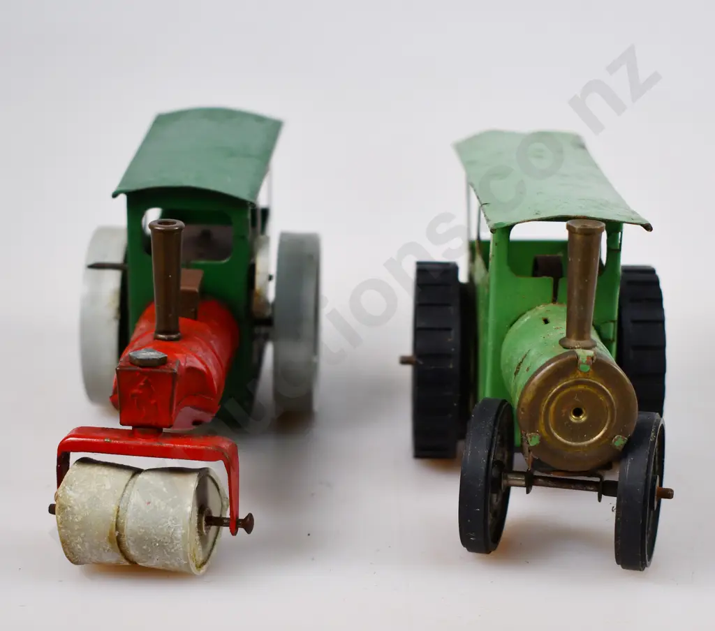 TRI-ANG, WELLS BRIMTOY CLOCKWORK TOYS Image 1++