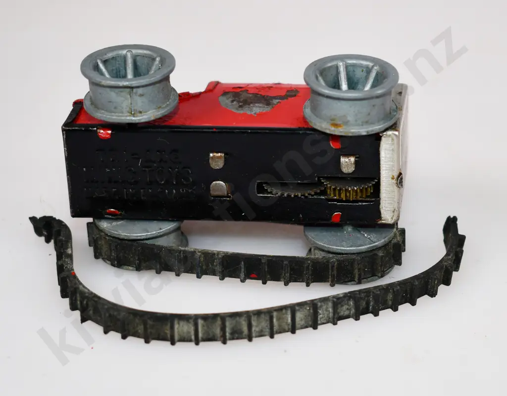 TRI-ANG, WELLS BRIMTOY CLOCKWORK TOYS Image 1++