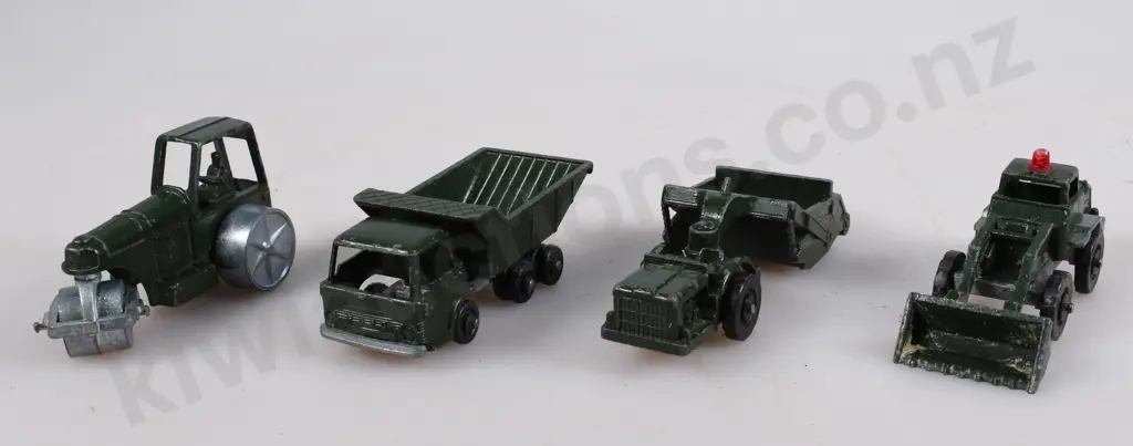 FUN HO MIDGET MILITARY MOVERS Image 1++