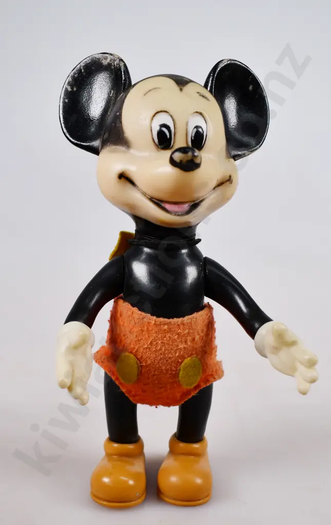 ASSORTED PLASTIC TOYS Image 1++