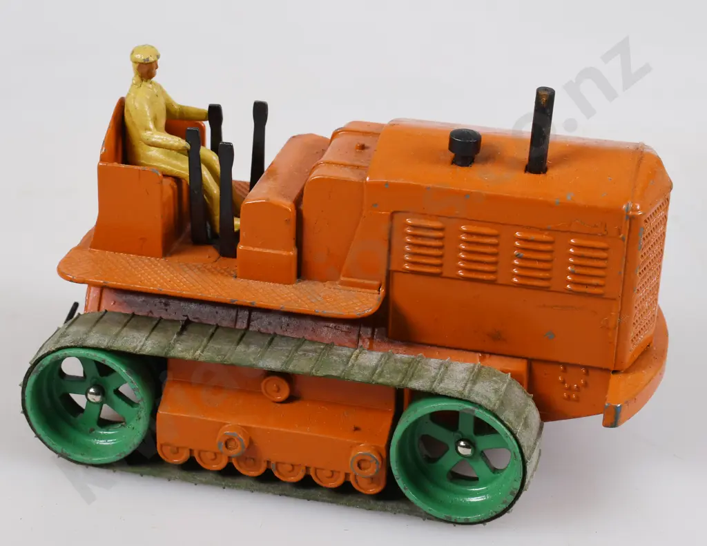 DINKY SUPERTOYS HEAVY TRACTOR, BOXED, NO 563 Image 1++
