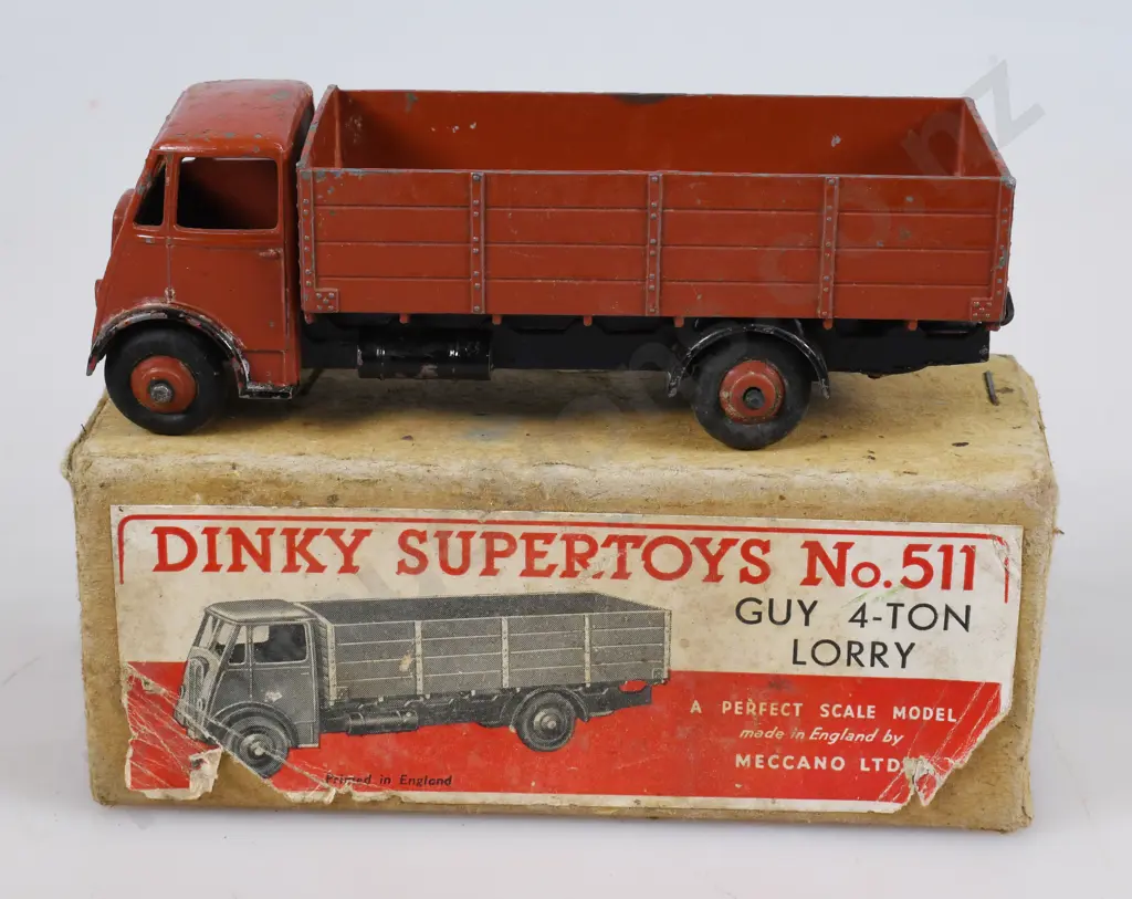 DINKY SUPERTOYS GUY 4-TON LORRY, IN ORIGINAL BOX, NO. 511 Image 1++