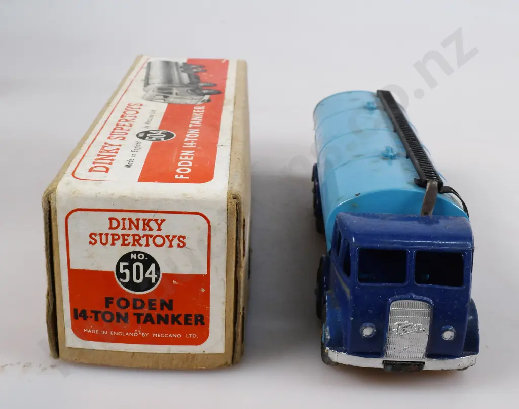 DINKY SUPERTOYS FODEN 14-TON TANKER IN ORIGINAL BOX, NO 504 Image 1++