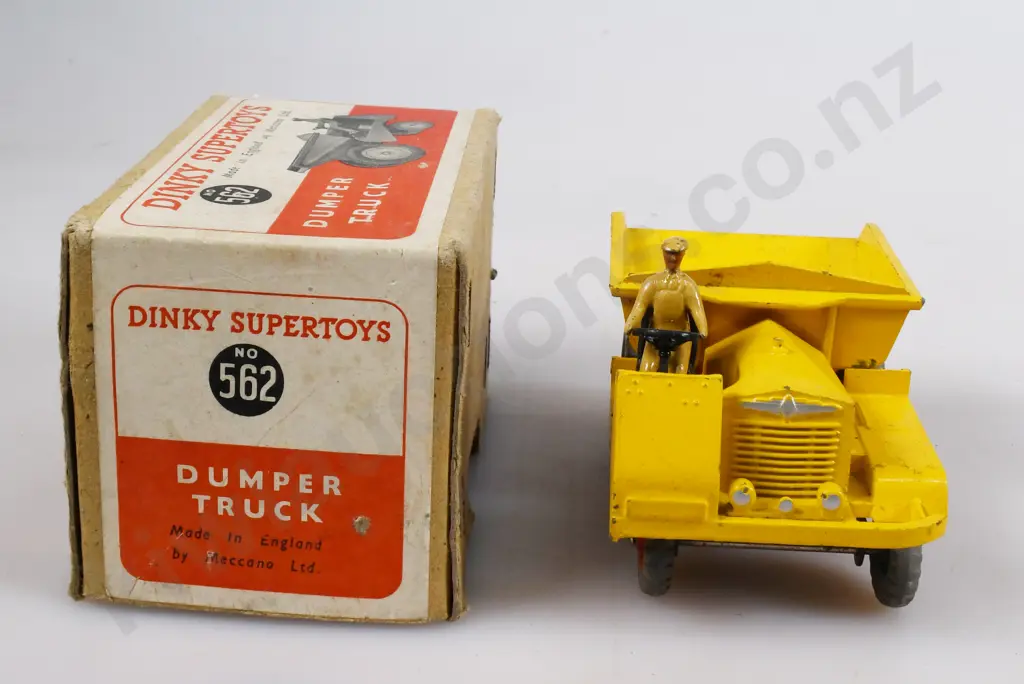 DINKY SUPERTOYS DUMPER TRACK IN ORIGINAL BOX, MODEL 562 Image 1++