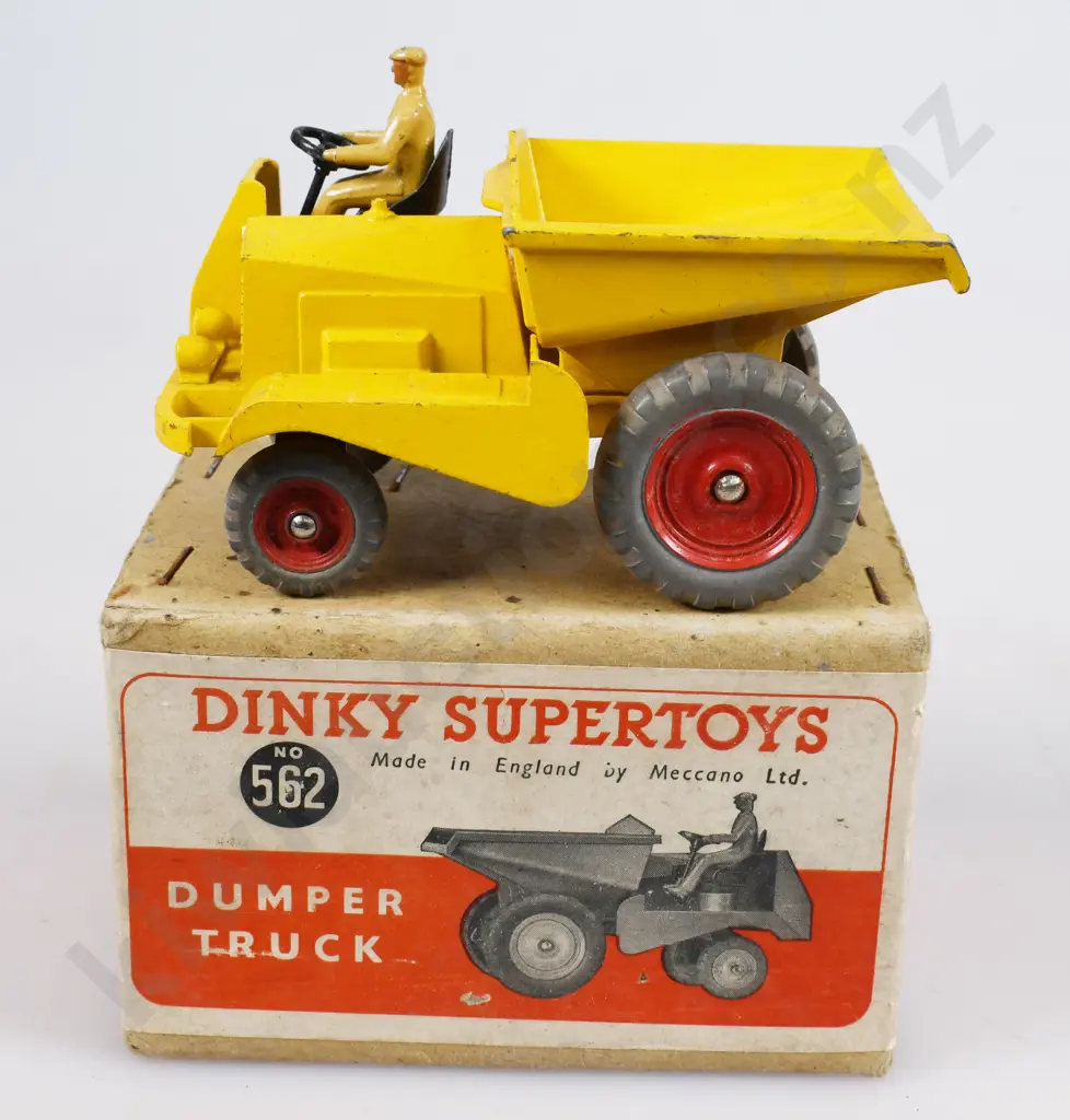 DINKY SUPERTOYS DUMPER TRACK IN ORIGINAL BOX, MODEL 562 Image 1++