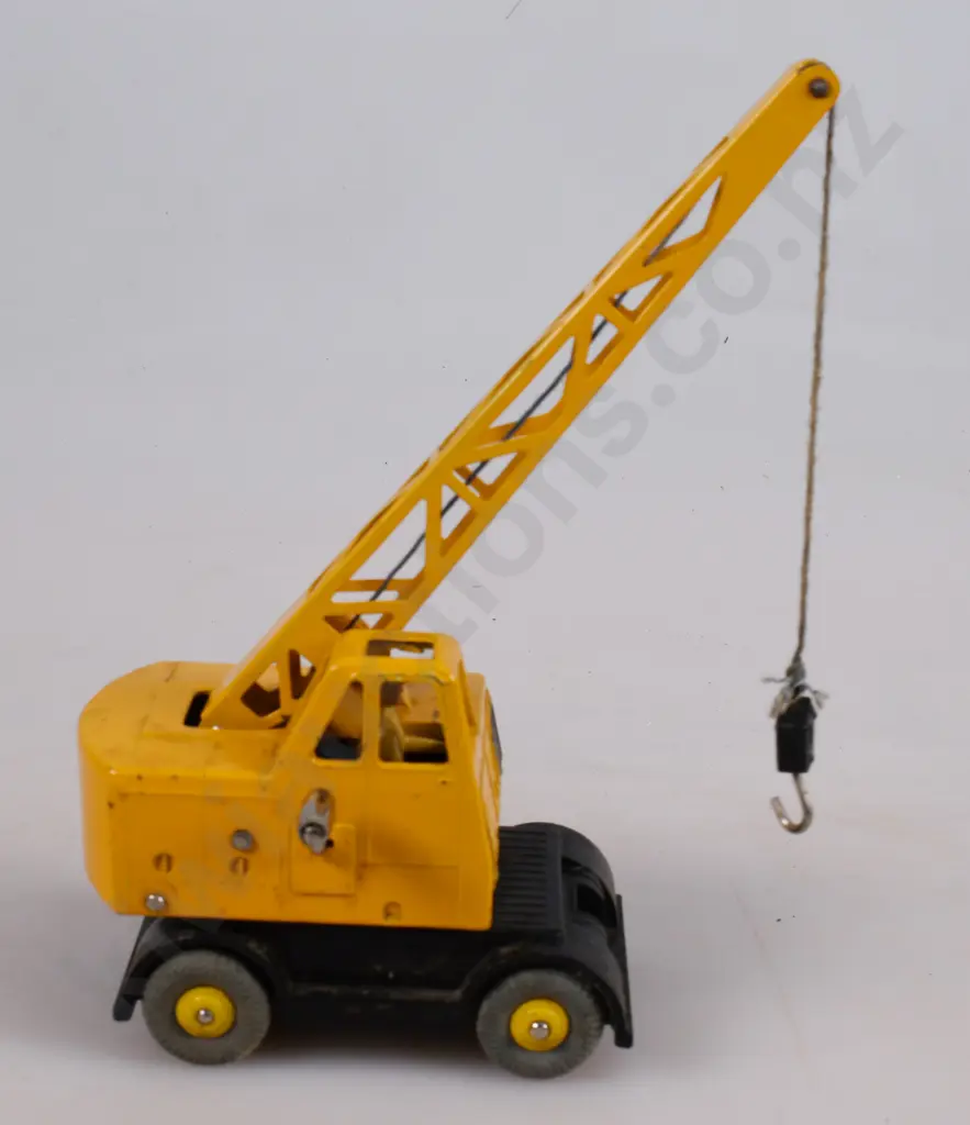 DINKY SUPERTOYS COLES MOBILE CRANE IN ORIGINAL BOX NO. 571 Image 1++