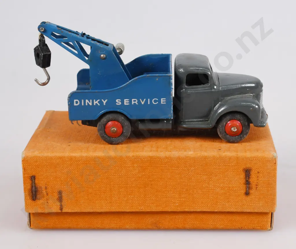 DINKY TOYS BREAKDOWN LORRY IN ORIGINAL BOX NO. 25X Image 1++