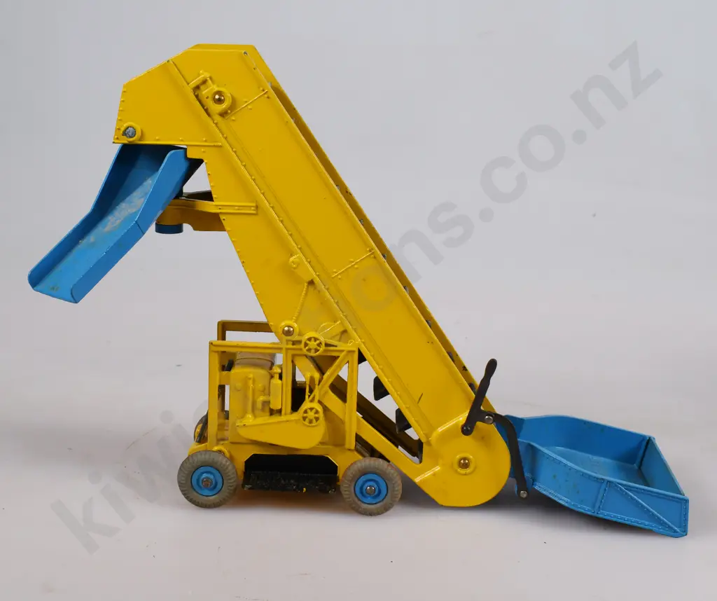 DINKY TOYS ELEVATOR LOADER IN ORIGINAL BOX, NO 564 Image 1++