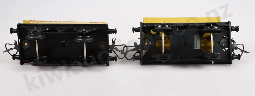 HORNBY TRAINS NO.1, SIDE TIPPING WAGON, ROTARY TIPPING WAGON IN ORIGINAL BOXES Image 1++